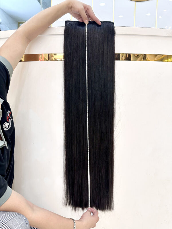 Cận cảnh vẻ đẹp thướt tha của bộ phím tóc giả làm từ 100% tóc thật tự nhiên dài 80cm tại Tóc Giả Sài Gòn